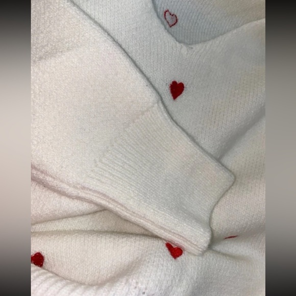 Heart Embroidery Drop Shoulder Sweater - Picture 9 of 9